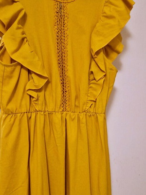 Shein vintage dress with ruffles on sleeves, like new, size M, yellow
