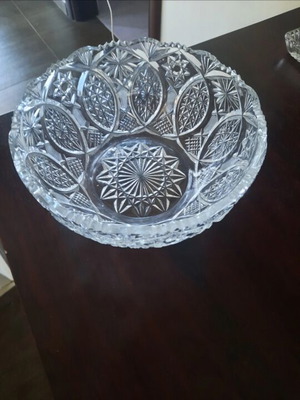 Large crystal bowl like new