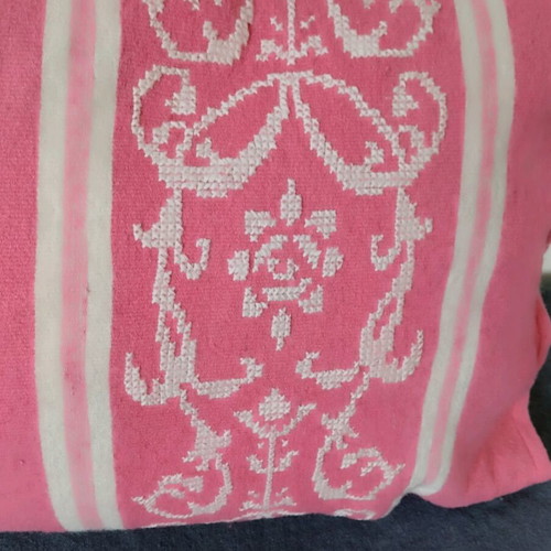 Large woven pillowcase like new with handmade embroidery 80x50 cm