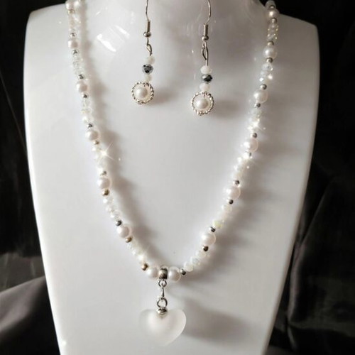 handmade crystal beaded elegant jewellery, necklace and earrings set