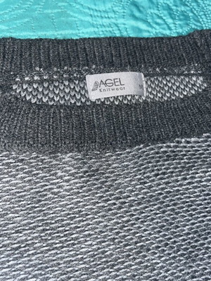 Agel Knitwear grey knitted sweater, medium