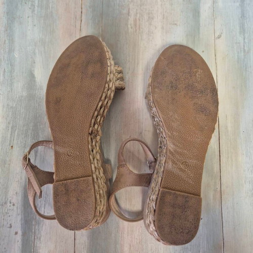 POPS platform sandals beige size 40, like new, 6 cm heel