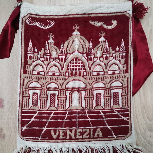 Vintage wool shoulder bag from Venice like new, multicolored souvenir