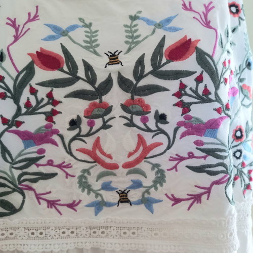 Cotton blouse used with embroidery, size XL, white