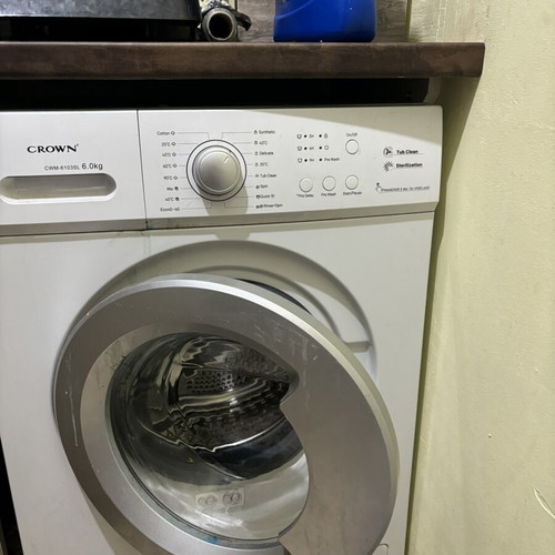 Crown CWM 41035L washing machine like new, 6 kg front load