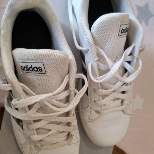 Adidas sneakers kids like new, size 36 2/3, white