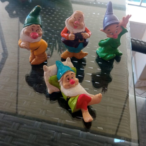 4 Snow White Dwarfs Disney used decorative figures