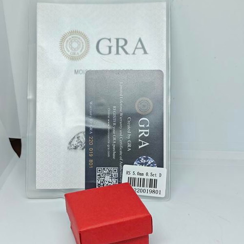 Moissanite 0.5ct D VVS1 precious stone like new with GRA certification