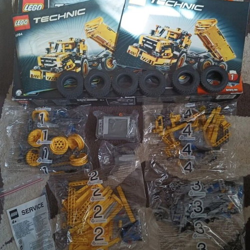 Lego Technic 8264 articulated truck new, complete set from 2009