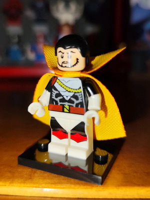 Count Nefaria φιγούρα Marvel Comics σαν καινούργιο με βάση και κάπα