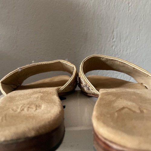 NV vintage slippers like new with embroidered flowers and rhinestones