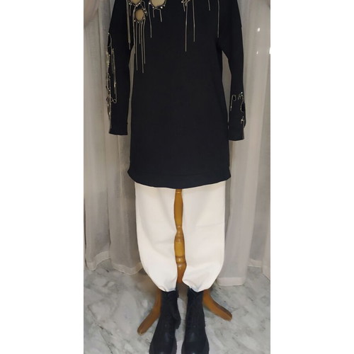 Paris sweatshirt like new with jewellery decoration black