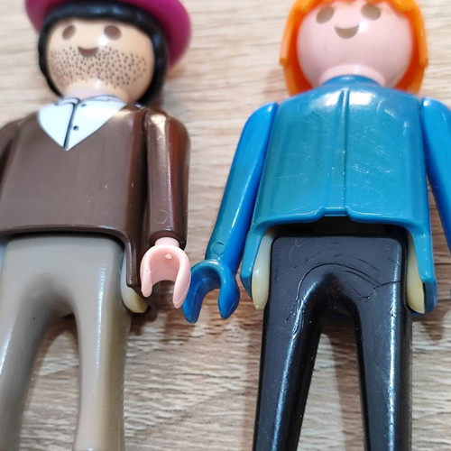 Playmobil figures used, set of 4 including Crusader and Victorian characters