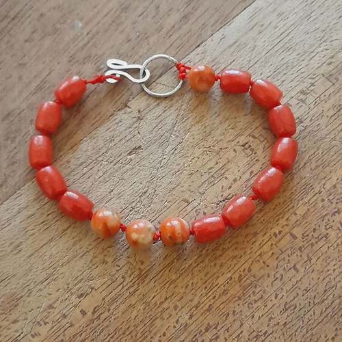 Bracelet with semi-precious stones and silver clasp handmade new