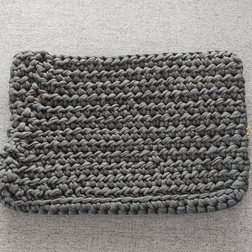 Handmade knitted black bag with gold chain and zipper new