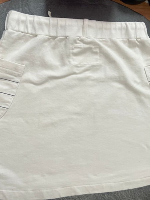 Mini summer skirt fleece size L like new, white