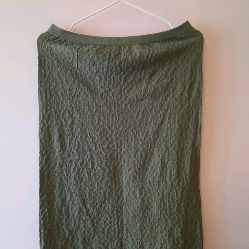 Niederberger Midi skirt new, khaki with embossed texture and knitted motif