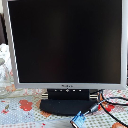 ViewSonic 17-inch computer monitor used with power cable