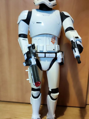 Star Wars figures like new, 35cm height, with lights