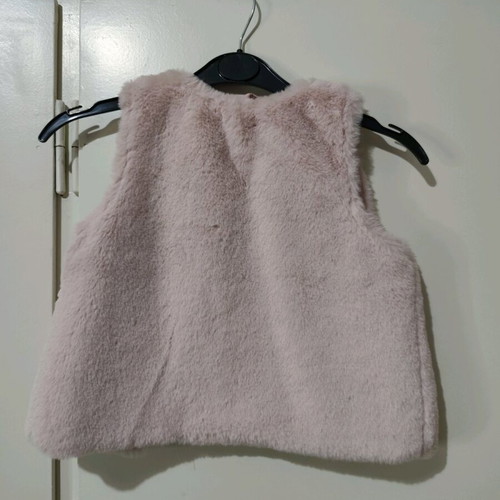 H&M Faux Fur Vest like new, pink, 4-6 years