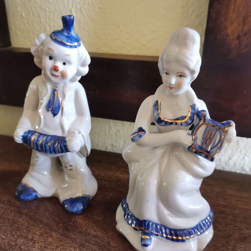 Porcelain figurines like new, set of 2, music theme