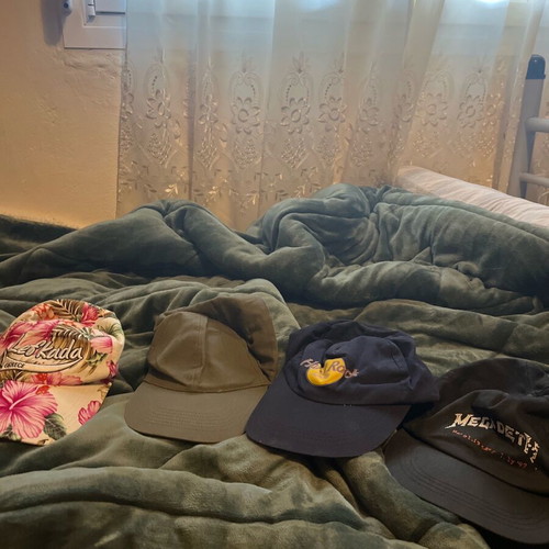 Hats used, pack of 4, one size