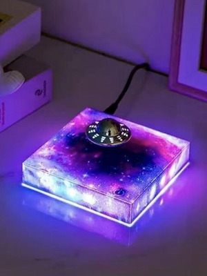 Inovaxion UFO decorative lamp with magnetic levitation and RGB lighting