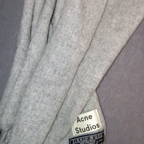 Acne Studios wool scarf like new, gray