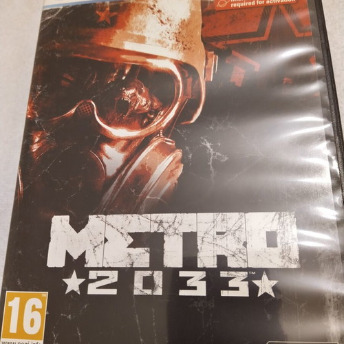 Metro 2033 PC game like new with Red Faction Guerilla