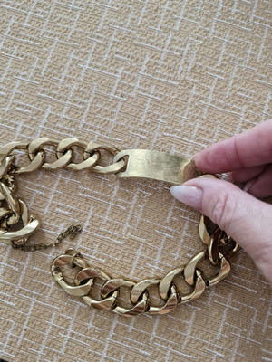 Necklace with large shiny links, like new, by Elenas Xristopoulou