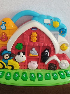 Chicco εκπαιδευτική φάρμα που μιλάει ελληνικά και αγγλικά σαν καινούργιο