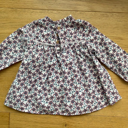 Bout’ Chou blouse size 24 months like new