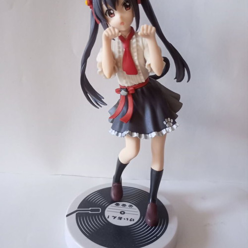 K-On! Azusa Nakano PVC Statue new, 21cm