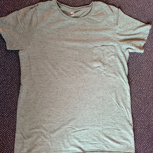H&M men's green t-shirt with pocket, used, size M