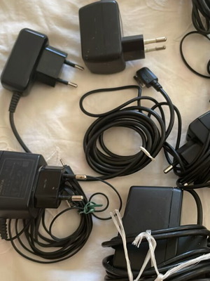 Mobile chargers like new, pack of 8 for various phones