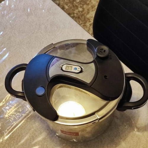 Pressure Cooker Fest New Without Use