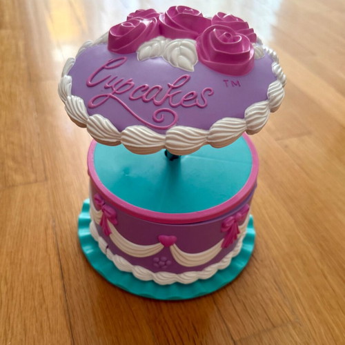 Vintage Cupcakes Tea Party Cake playset like new