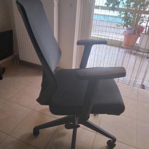 Office chair used