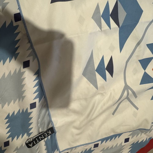 Kendia Beach Towel with Cyclades Design like new