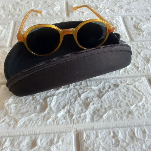 Rock Vintage Sunglasses like new, yellow