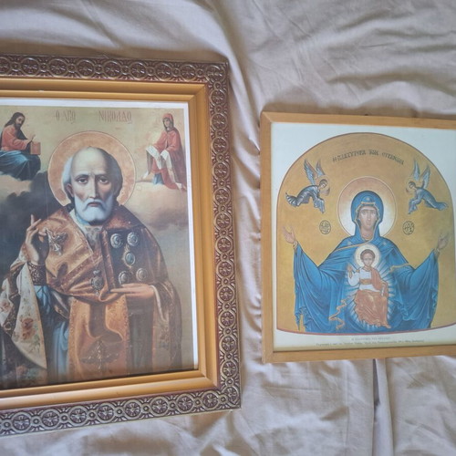 Vintage religious icons pair used with frames