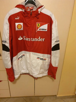 Puma Ferrari windbreaker waterproof jacket XXL like new