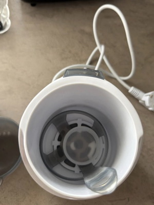 Dr Brown bottle warmer new