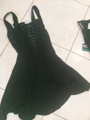 Women's dress black like new, size M