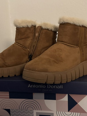 Tom Tailor waterproof boots like new, size 39, brown