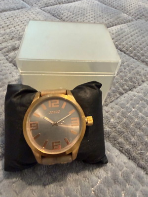 Oozoo women's watch used, beige with large dial and box