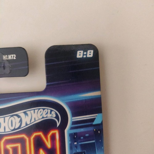 Hot Wheels Porsche 993 GT2 Neon new, full metal