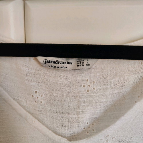 Stradivarius Broderie Anglaise dress white like new, size L