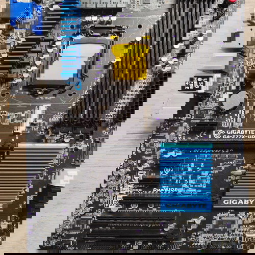 Μητρική Gigabyte GA-Z77X-UD3H socket 1155