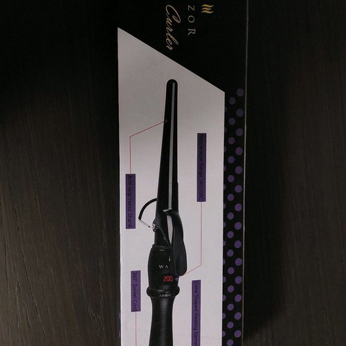 Wazor conical hair curler slightly used
